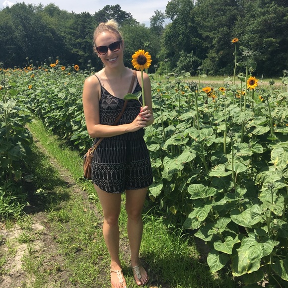 Meet your Posher, Lyndsey - Picture 2 of 2